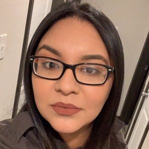 Meet your Posher, Alexandra